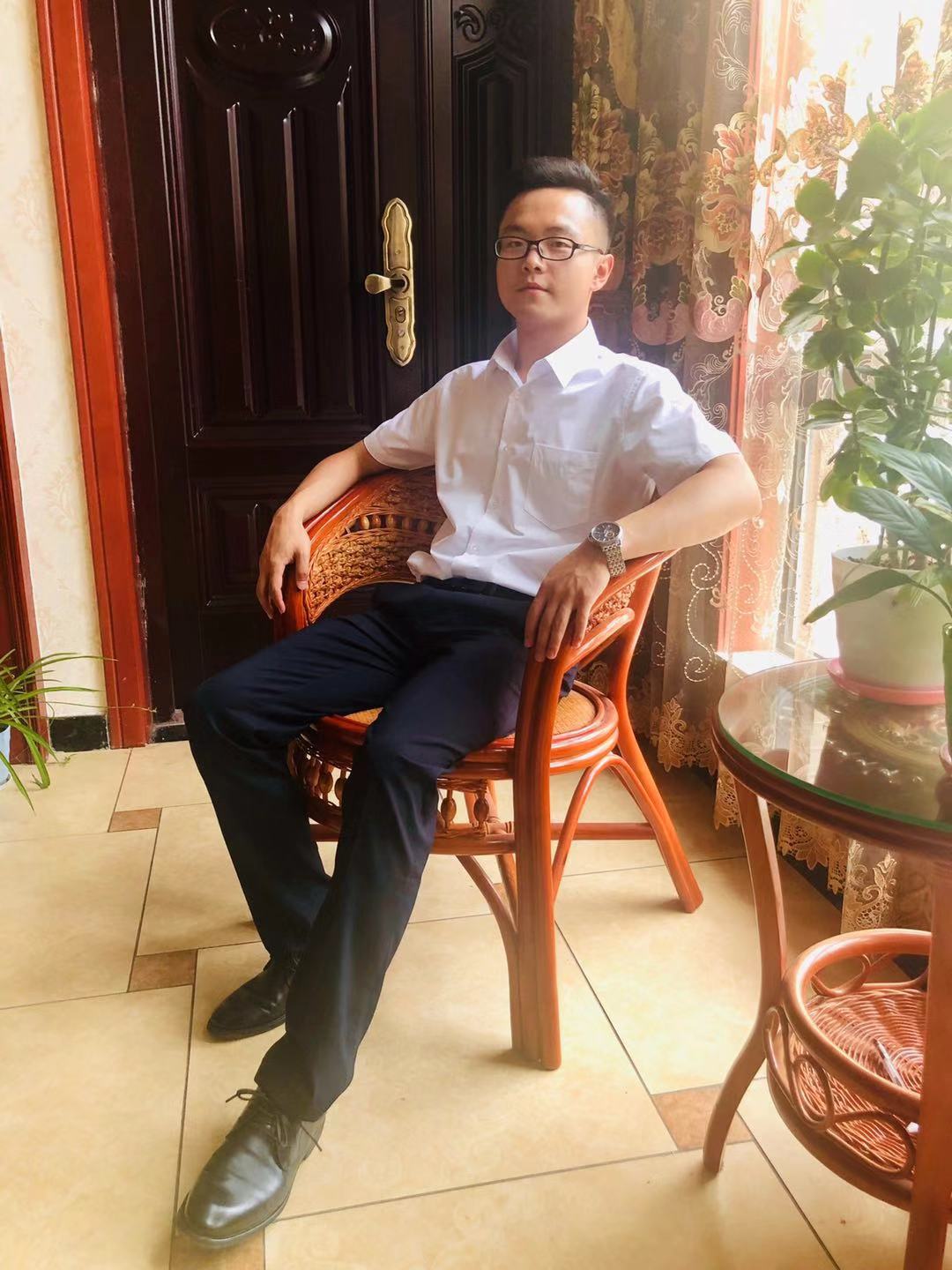 李欣欣.jpg